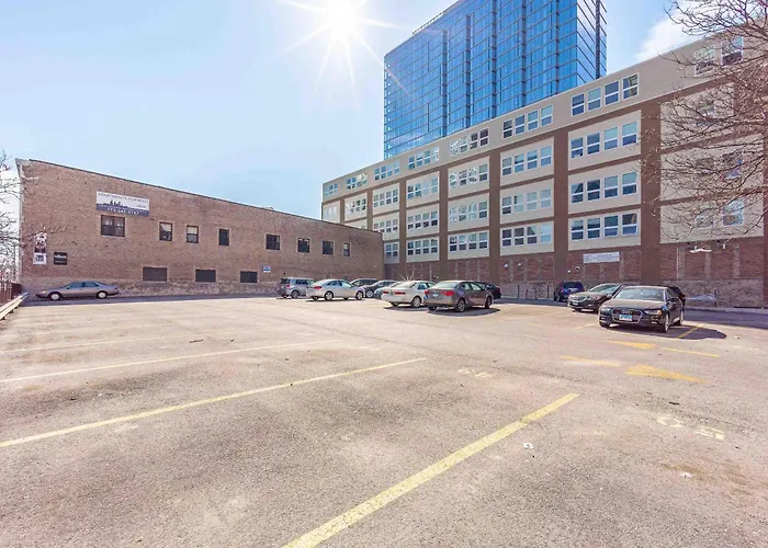 Bright 2br Luxury Corner With Optional Parking Sleeps 6 Guests Near Mccormick Place And Soldier Field Appartement