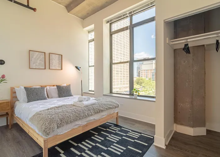 Appartement Bright 2br Luxury Corner With Optional Parking Sleeps 6 Guests Near Mccormick Place And Soldier Field *