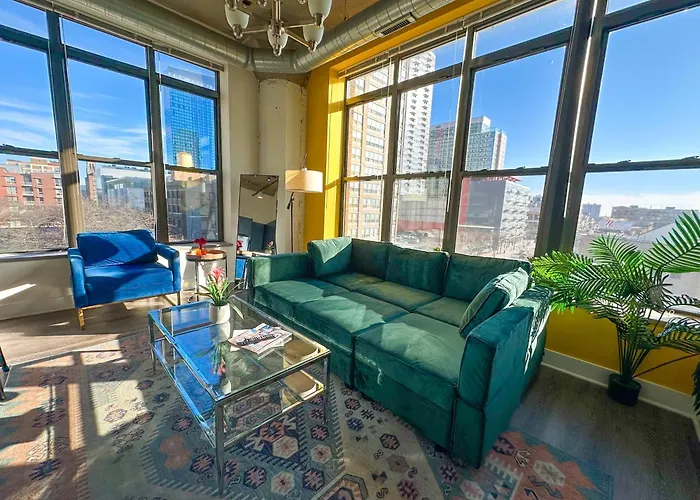 Bright 2br Luxury Corner With Optional Parking Sleeps 6 Guests Near Mccormick Place And Soldier Field Appartement *